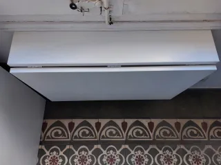 Mesa plegable blanca