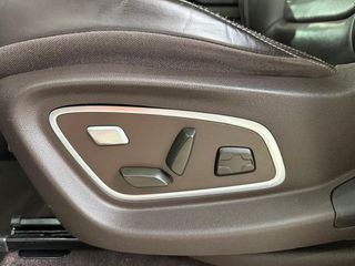 Renault Espace Initiale Paris Energy dCi 118kW TT EDC