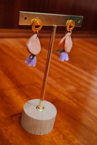 Pendientes arcilla polimérica pétalos y tulipa
