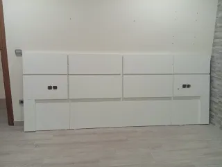 Cabecero de cama blanco