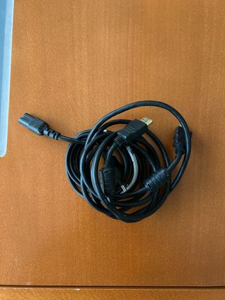 PS4 Slim Negra + 5 Juegos + Cascos