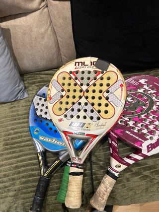 Lote 5 Palas de Pádel todas okmenos 1 tiene grieta