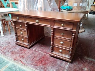 ESCRITORIO RESTAURADO DE MADERA DE ÁLAMO
