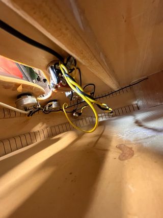 Ibanez UPGRADE con Pickups TV Jones USA e custodia