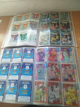 Álbum Adrenalyn 2022/23 + 2023/24 + Cromos