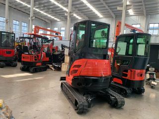 Miniexcavadora SM 2500kg Cabina y A/A