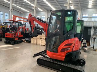 Miniexcavadora SM 2500kg Cabina y A/A