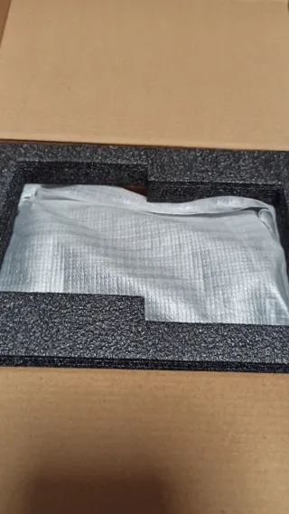 Roland T8 Caja Original