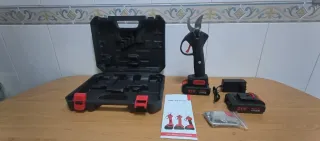 Tijera de podar eléctrica con maletín