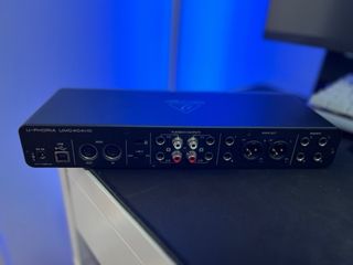 Interfaz Behringer U-Phoria UMC404HD