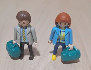 Playmobil figuras con maletas