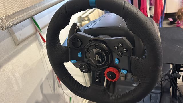 Simulador con Volante Logitech G29