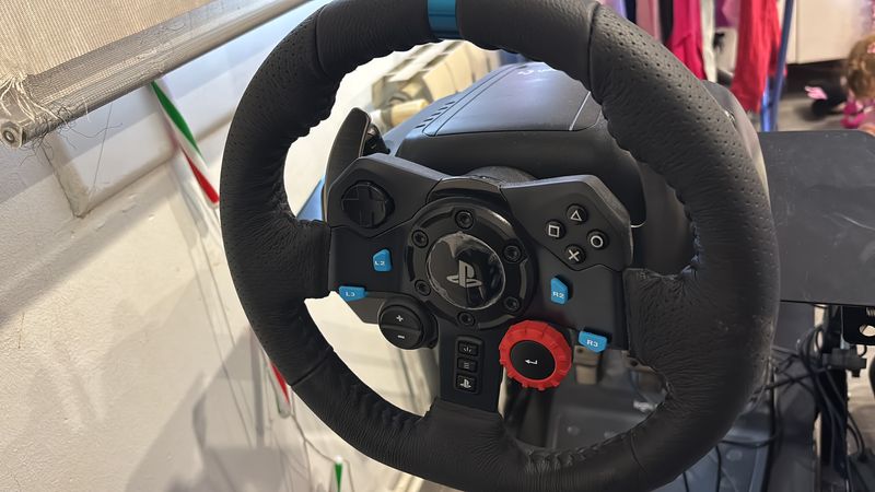 Simulador con Volante Logitech G29