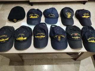 Gorras militares y de marina