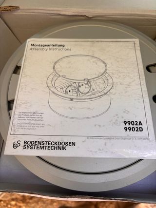 Caja de conexiones de suelo profesional Mod 9904A