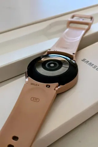 Samsung Galaxy Watch4 Rosa Dorado + Caja original