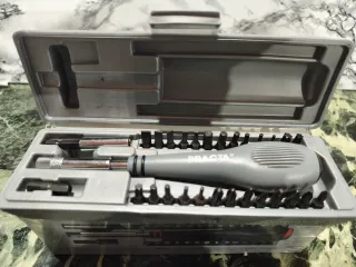 Set cacciavite con inserti