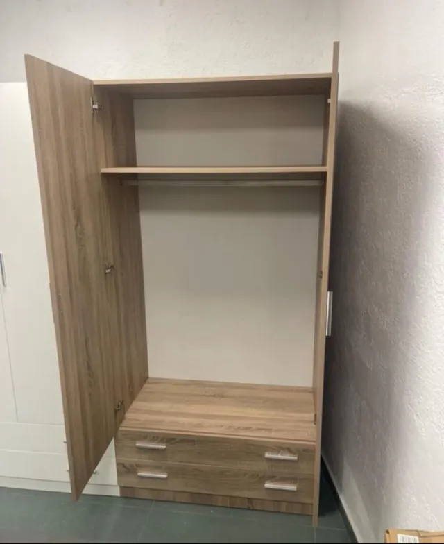 Armario de madera color beige/marrón