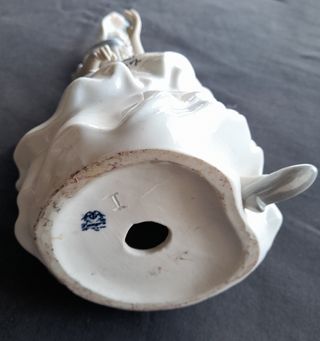 Figura Dama Porcelana Esmaltada 1969