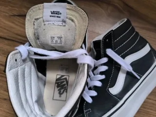 Botas Vans plataforma negras y blancas