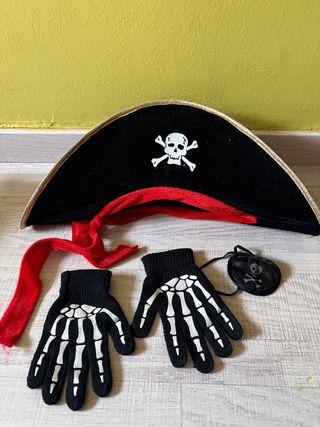 Disfraz Pirata: Sombrero, Guantes y Parche