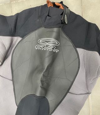 Traje de neopreno corto para moto acuática o Surf.
