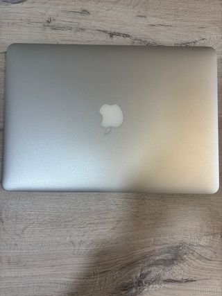 MacBook Air 2017 128GB Plata