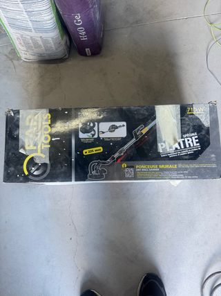 Lijadora de pared Platre 710W