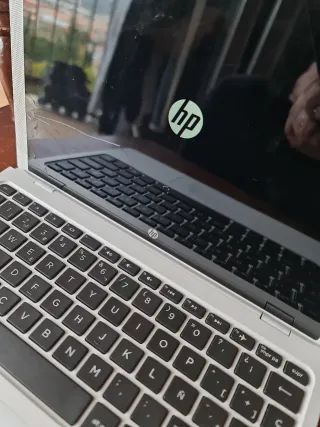 Portátil HP 3165D2W .