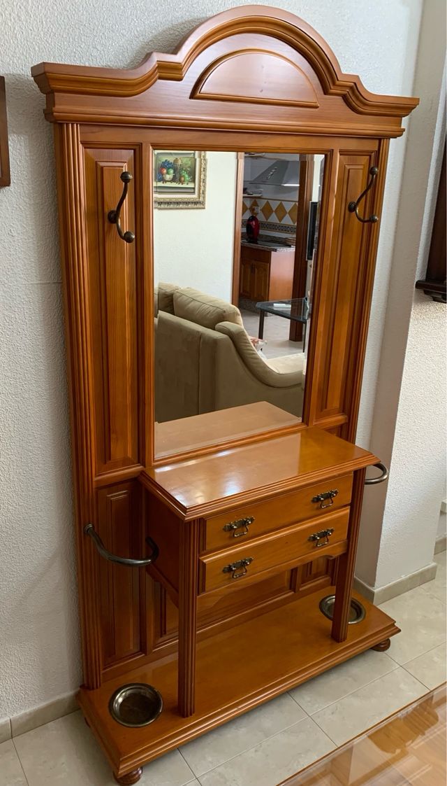 Mueble recibidor con espejo y cajones
