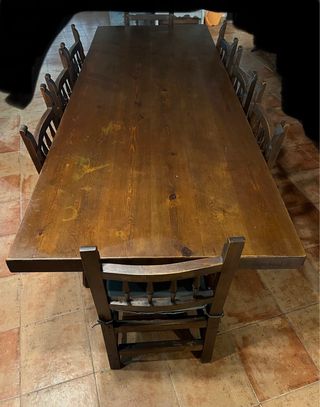 Mesa rustica de madera maciza + 8 sillas.