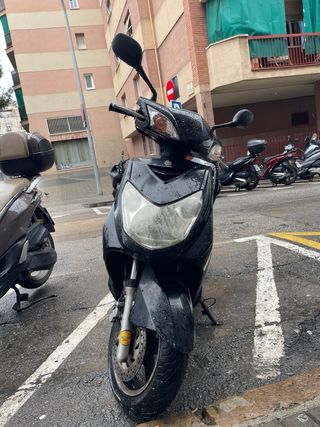 Yamaha Cygnus negra 40.000km
