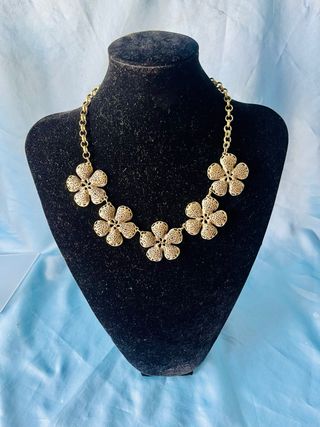 Collar Tantrend Flores Doradas