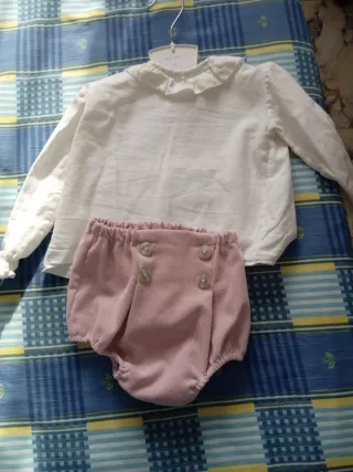 Conjunto bebé blusa blanca y bombacho rosa