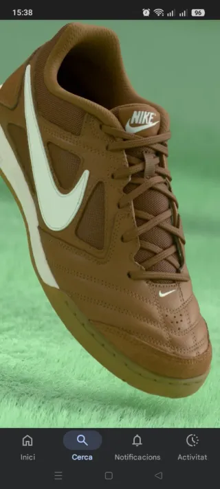 Nike Gato Marrón Talla 38.5