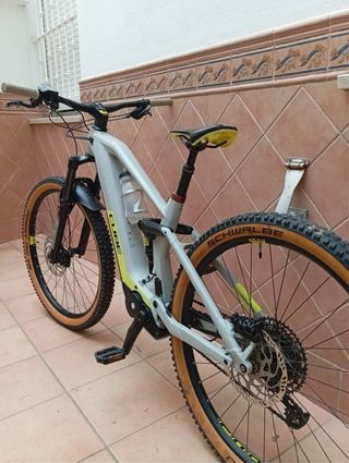 Bicicleta Eléctrica Montaña Cube