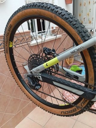 Bicicleta Eléctrica Montaña Cube