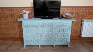 2 Muebles Castellanos Madera Azul turquesa