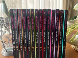 Anna Kadabra 1. El Club de la Luna Llena