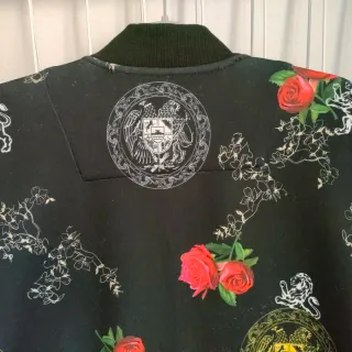 Chaqueta Bomber MANBORA Negra con Rosas