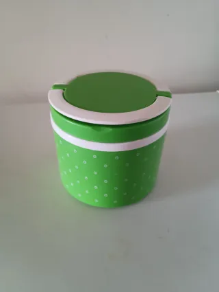 Porta vivande verde con pois bianchi