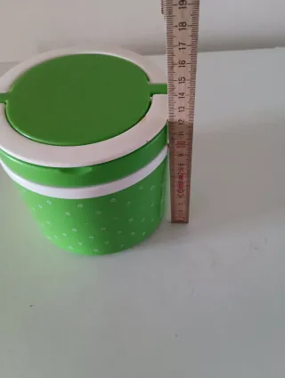 Porta vivande verde con pois bianchi