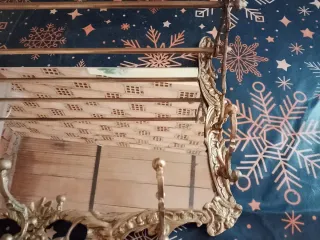 Colgador de cobre con espejo