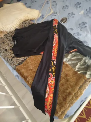 Mono pantalon Desigual negro.