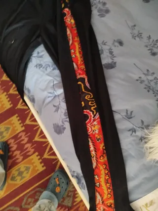 Mono pantalon Desigual negro.