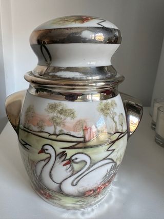 Jarrón Porcelana Bohemia Cisnes Paisaje