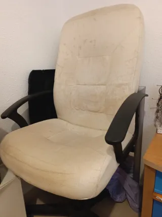 Sillón de estudio blanco tela y plástico