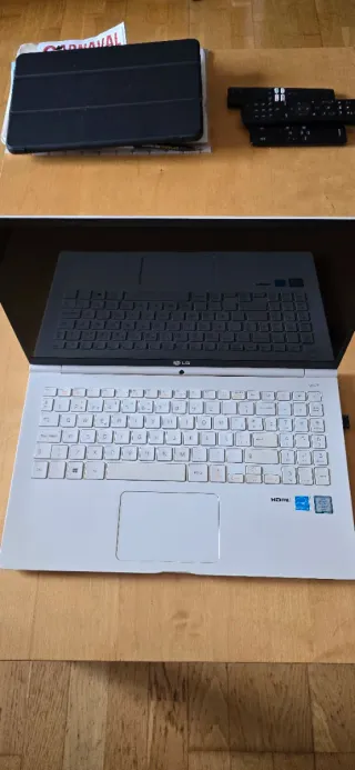 Portátil LG Gram 15Z96 Blanco