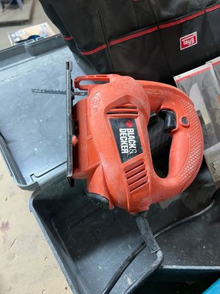 Taladro, caladora y sierra de sable