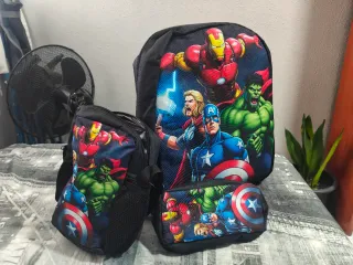 Mochila, bandolera y estuche Vengadores